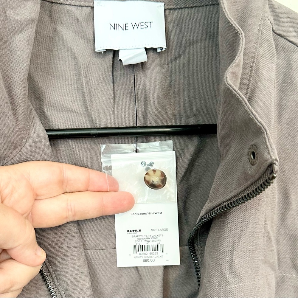NWT Nine West Women's Drapey Utility Jacket in Gray - Size: Large - Picture 3 of 8